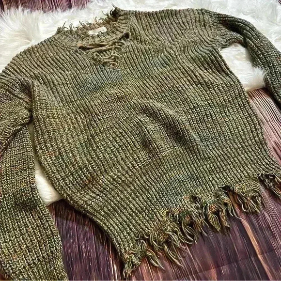 Distressed Strappy Sweater by Tiffany & Grey Size XL - Picture 5 of 11